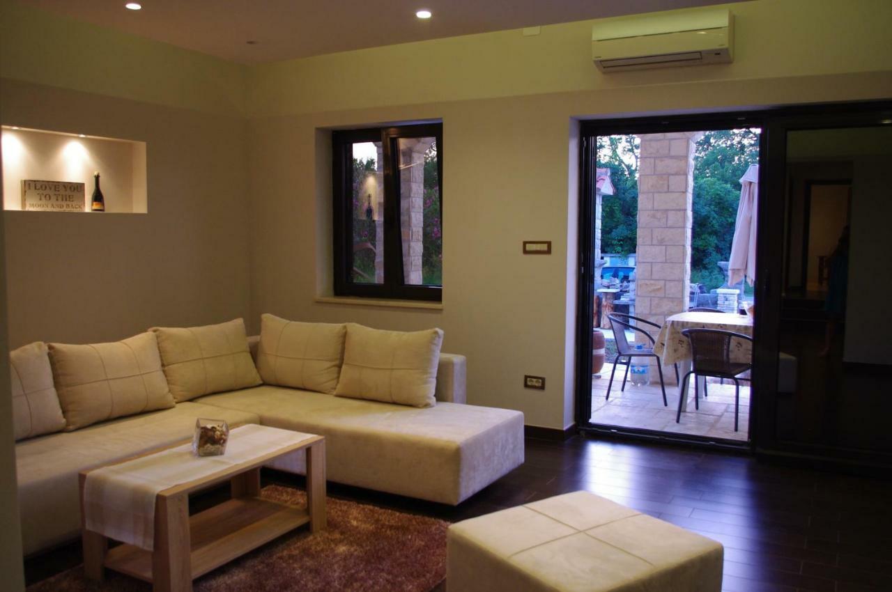Apartment Verano Njivice Extérieur photo